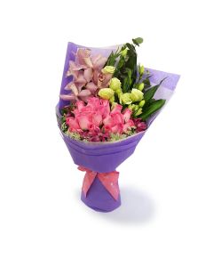 Timeless Love flower bouquet