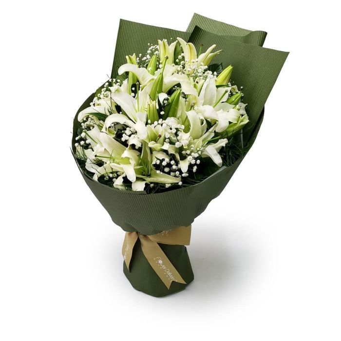 Ivory Beauty flower bouquet